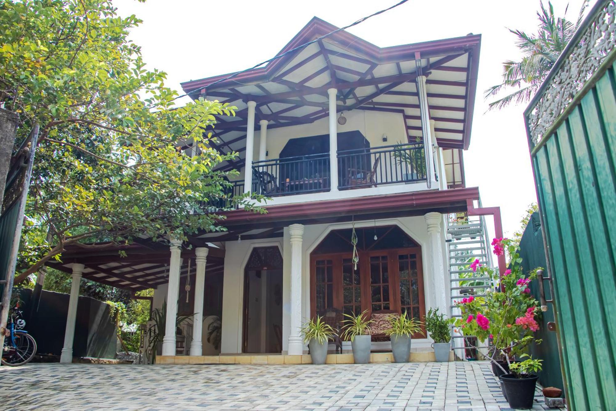 DiNi Galle Exterior foto
